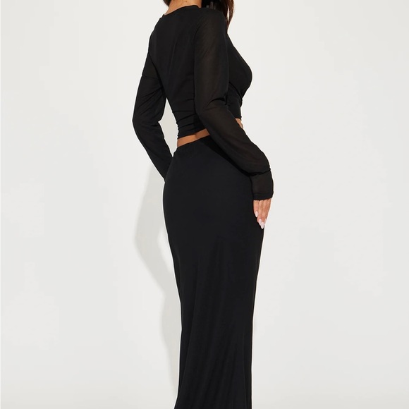 Two Piece Set - Picture 3 of 6